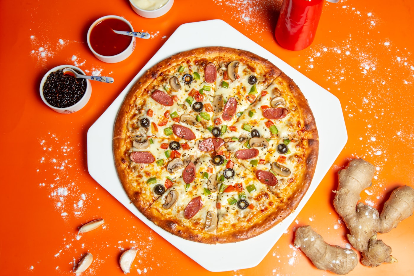 Pizza saindo do forno no Quintal