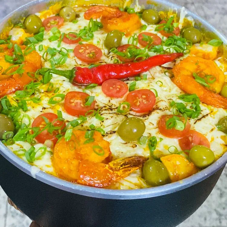 Panelinha de camarão gratinada